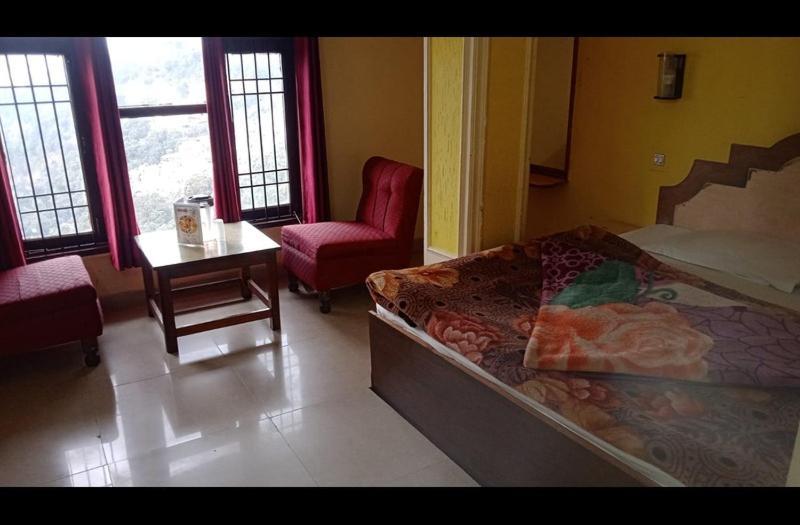 Hotel Harbans Shimla Buitenkant foto